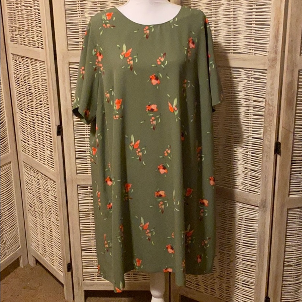 EUC Ava & Viv Shift Dress. 2X.